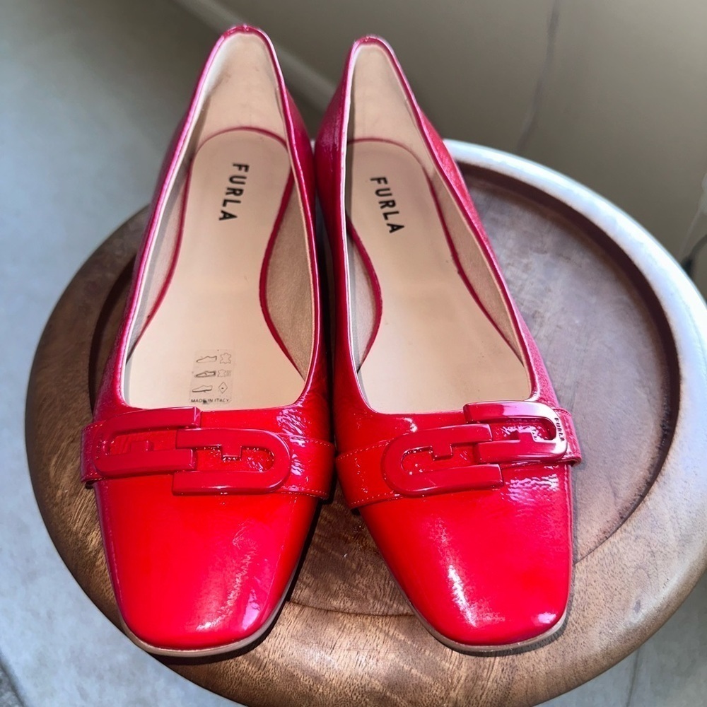 FURLA Red Patent Leather Flat Loafers with FURLA logo embellishment size 8 - Picture 8 of 9